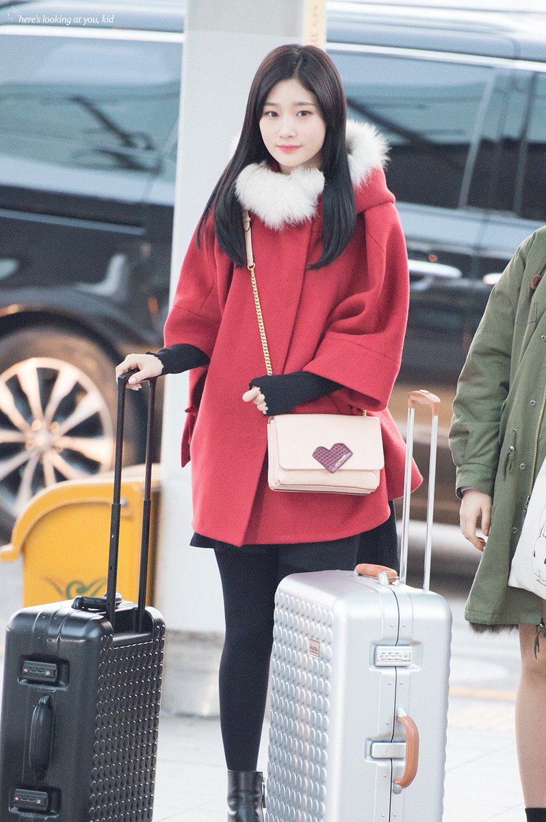 161201 

#다이아 #DIA #채연 #HappyChaeyeonDay