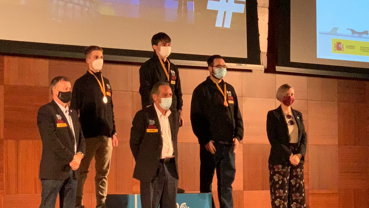 fermasdo's tweet photo. @jomuoru #CVSkills enhorabona PabloCS i gràcies @jomuoru a pels #spainskills https://t.co/YxDphDaYRn