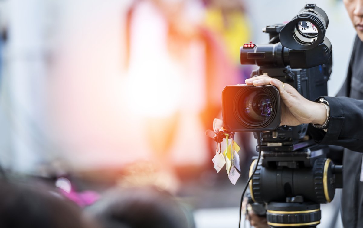 Radwell_Intl's tweet photo. Video can positively impact your business. Learn how a video presence can showcase your manufacturing operation in our latest blog post #Manufacturing #VideographerLife #BusinessBlog #ManufacturingBlog  #Radwell #ChooseRadwell #RadwellInternational 
https://t.co/OefWCvlXMW https://t.co/ss5hwhTslz