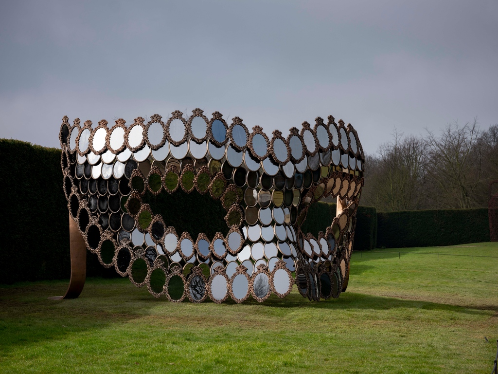 ADVENT DAY 1️⃣ LAST CHANCE TO SEE: Joana Vasconcelos

Beyond, our landmark exhibition from Portuguese artist Joana Vasconcelos in the Underground Gallery and Open Air at YSP will be closing in just over a month's time on 9 Jan 2022

🔗 ysp.org.uk/exhibitions/jo…