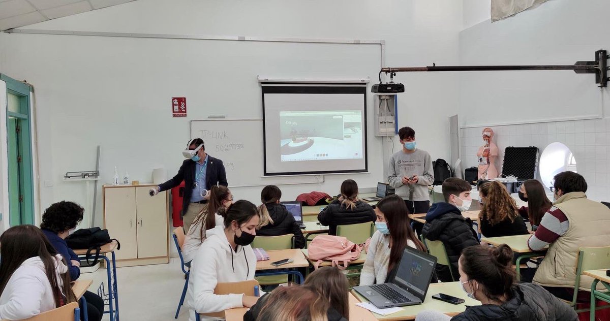 Techmakers_Stem's tweet photo. Seguimos con muchas más dinámicas del taller #ReactivaFP 👏
Aquí os mostramos las imágenes del @IESFUENTENUEVA (Morón de la frontera)📍¡Muchas gracias a tod@s por participar 👋!#educacion #fp #rv #realidadvirtual #stem #futuro #formacionprofesional #aprendizaje #innovacion https://t.co/F5ASmhnwh6