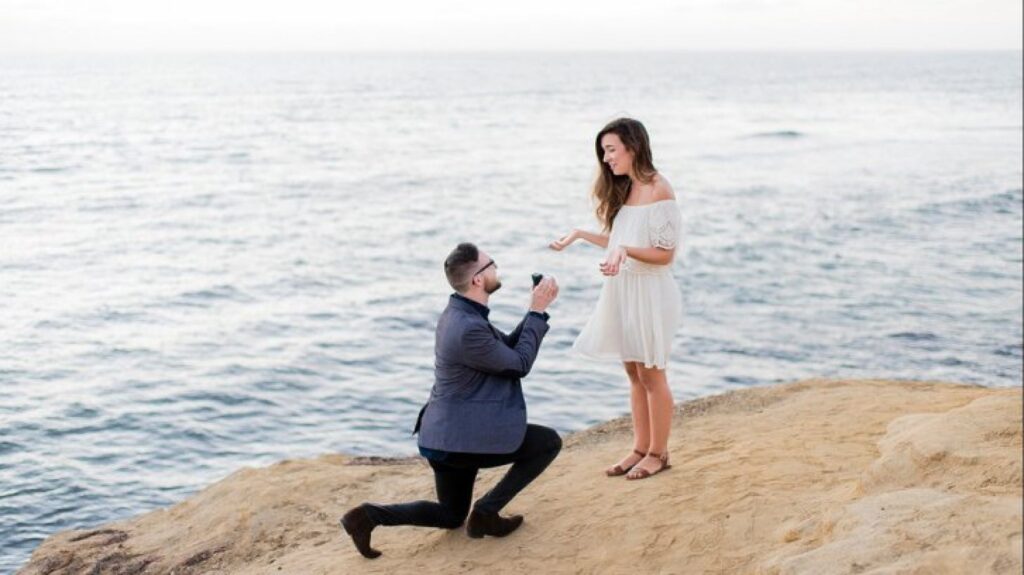 TEGIntl's tweet photo. Have an upcoming professional #photosession for your engagement? But you feel conscious and somewhere nervous? These tips will help you get through the shoot like a breeze: https://t.co/bqa50RXLTr #photoshootideas #photoshoot https://t.co/o3Sq2AwvAh