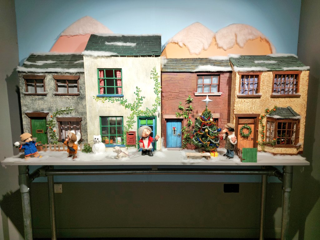 Graemation's tweet photo. Popped in to @WatersideArts to see some old co-workers. Looks like Pat left the keys in the gyrocopter again!

#Animation #StopMotion #PostmanPat #CosgroveHallArchive #MackinnonAndSaunders https://t.co/sFjwyKxDVj