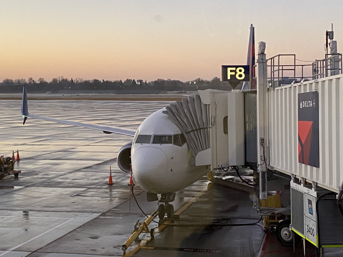 RyceBallz's tweet image. Emerald City bound! #ECCC2021