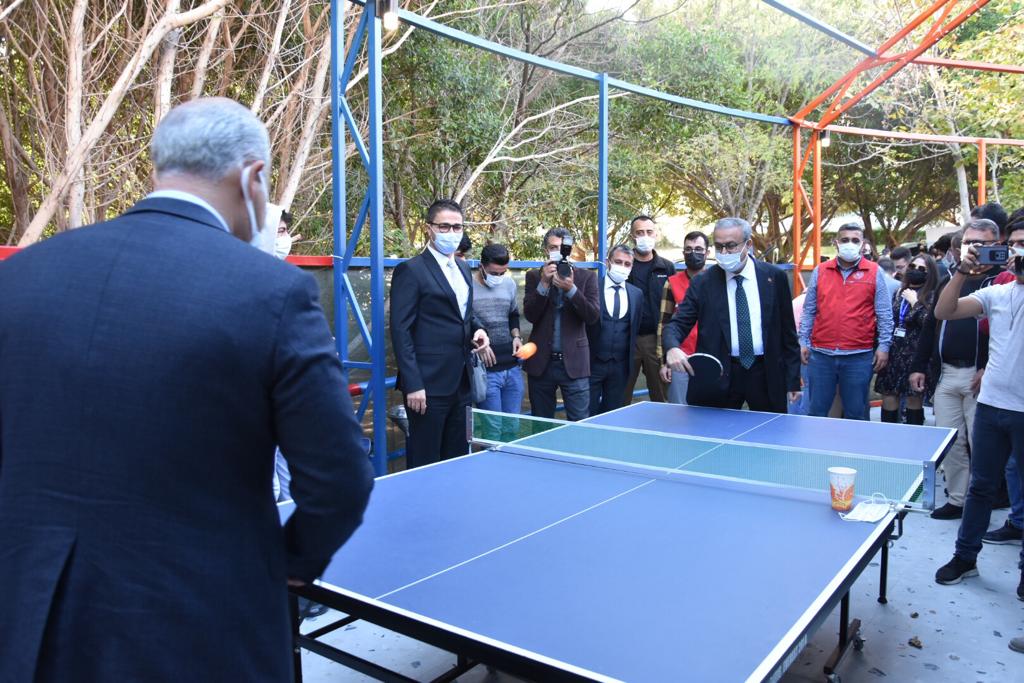 .<a href="/gencliksporbak/">Gençlik ve Spor Bakanlığı 🇹🇷</a> tarafından hayata geçirilen @meuuniversite Genç Ofis Mersin Valimiz Sn <a href="/aliihsansu_/">Ali İhsan Su</a> Mersin Üniversitesi Rektörü Sn <a href="/DrCamsar/">Prof.Dr.AhmetÇamsarı</a> ve <a href="/GSB_Mersin/">Mersin Gençlik ve Spor İl Müdürlüğü</a> il müdürümüz Ökkeş Demir tarafından açıldı. 

#GSB
#MersinGSİM 
#GencizBiz
#MersinUniversitesiGencOfis

<a href="/kasapoglu/">Dr. Mehmet Kasapoğlu</a>