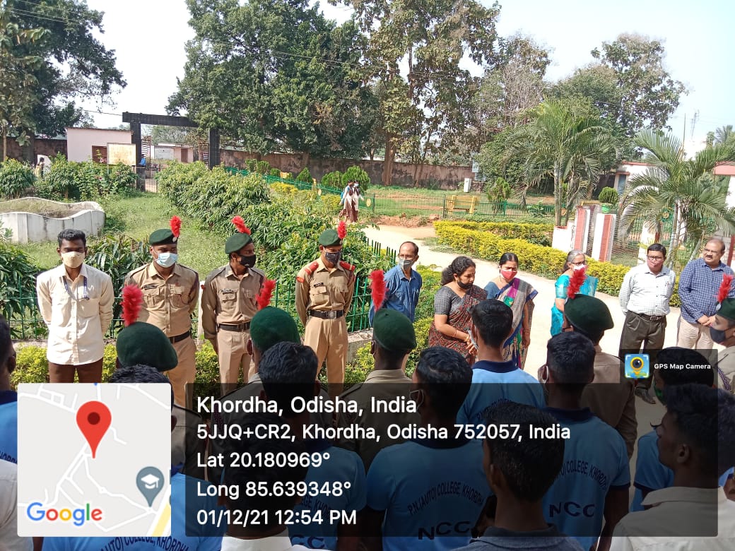 Debasis72754655's tweet photo. World Aids Day celebration. 
Prananath college (Auto), khordha, odisha. @kalinga_sagar @HQ_DG_NCC @PuriWarriors @DHE_Odisha @HFWOdisha https://t.co/ZjCZfNngcz