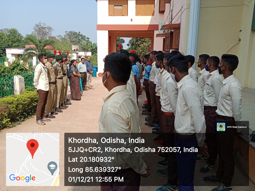 Debasis72754655's tweet photo. World Aids Day celebration. 
Prananath college (Auto), khordha, odisha. @kalinga_sagar @HQ_DG_NCC @PuriWarriors @DHE_Odisha @HFWOdisha https://t.co/ZjCZfNngcz