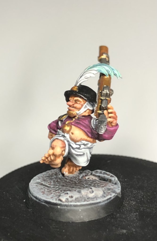 FancyKelvin's tweet photo. Somewhere it’s still November so Yay! Still counts
#warhammercommunity #warhammer40k #warhammer40000 #gamesworkshop #wip #warhammerwip #hobbypainter #paintingwarhammer #miniaturepainting #painting40k #Astramilitarium #Noblevember #ventrillia #Ventrilliannobles #ratlings https://t.co/LcA2yFGaWy