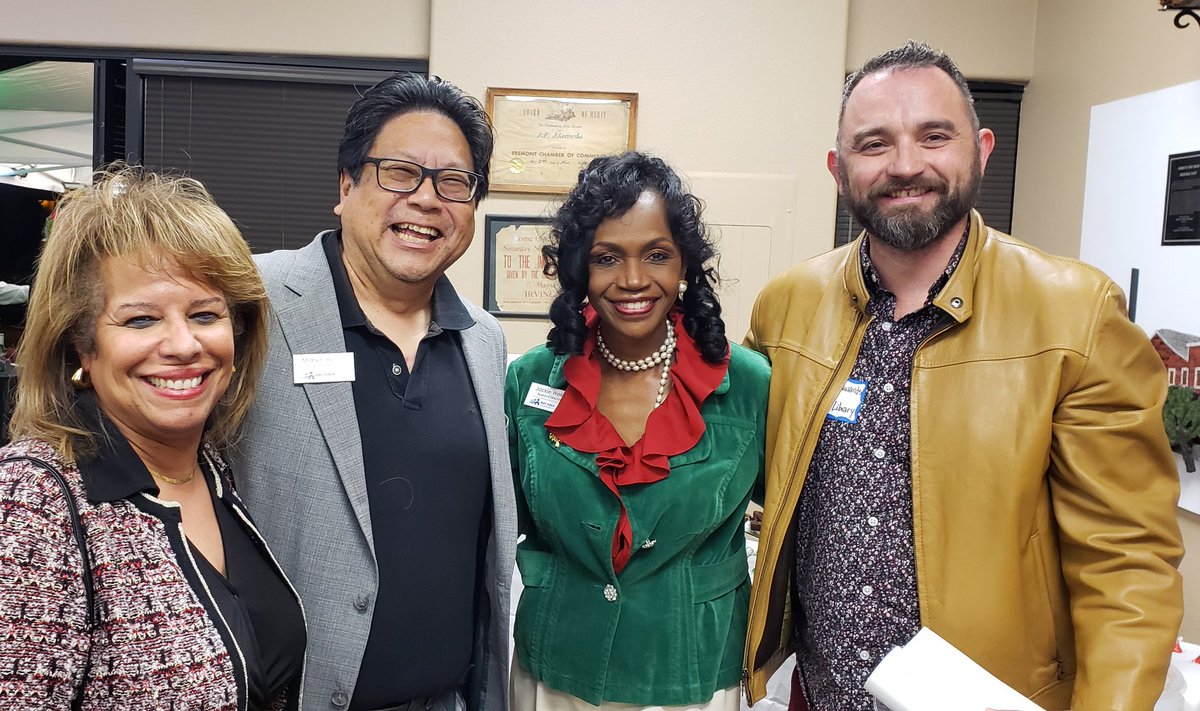 TeresaCoxUS's tweet photo. Fun times at Holiday Mixer At The Fremont Chamber Of Commerce!! #fremontchamber #fremontstrong #toys4tots https://t.co/a7ehG0kQtO