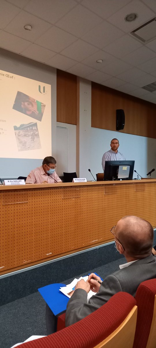 Frédéric CHARTIER, président de la Section Économie rappelle les tendances du marché des oeufs en Europe et en France.