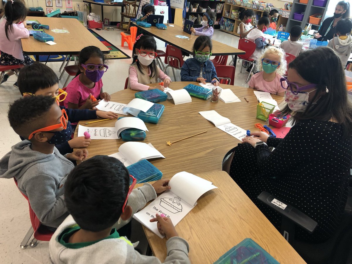 Suzanne Harrington tweet media