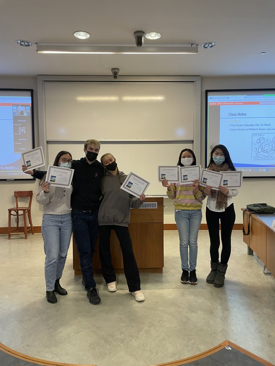profng's tweet photo. And that’s a wrap - #fallsemester2021 #safesemester @SmithBusiness https://t.co/6WssYJEm9W
