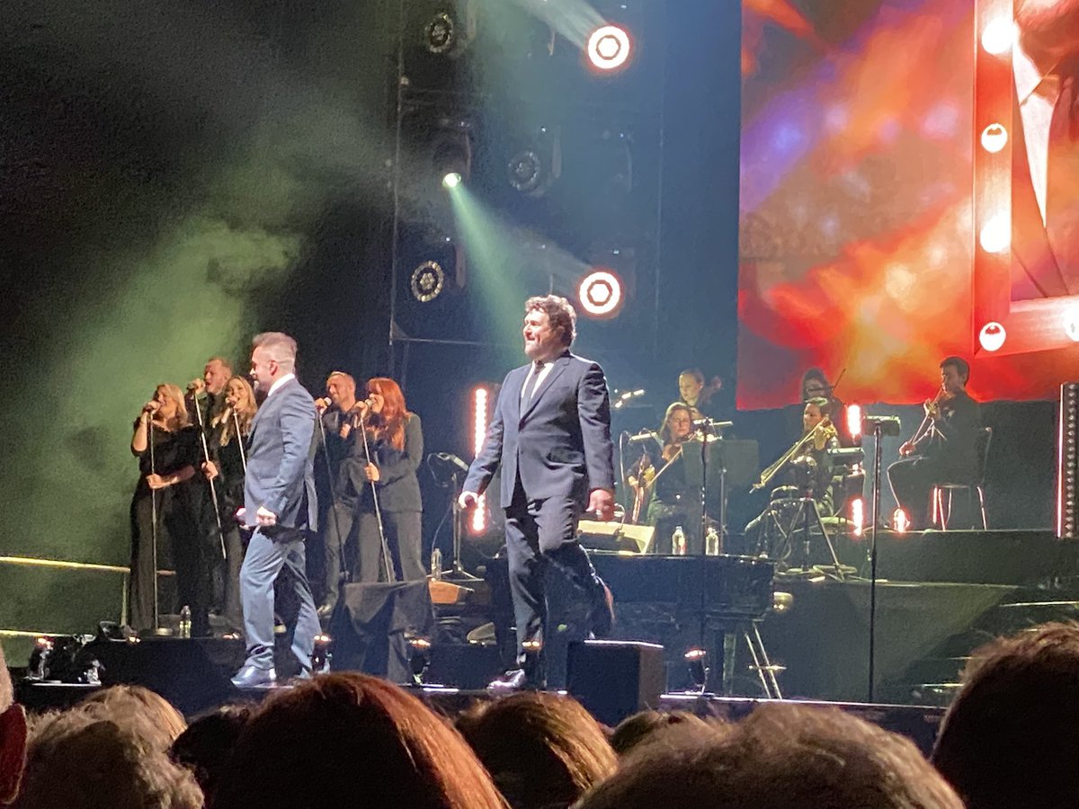 MarkDrakeford10's tweet photo. @mrmichaelball @AlfieBoe Liverpool last night as awesome https://t.co/WZ89spSRRV