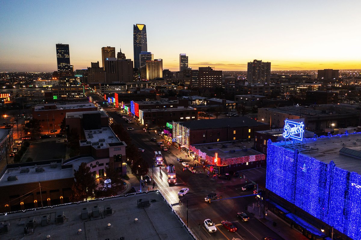 OKCTalk's tweet photo. 🎶 It's Christmas time in the city... 🎶    @AutoAlleyOKC  @DowntownOKC https://t.co/AgCMOsnpoz