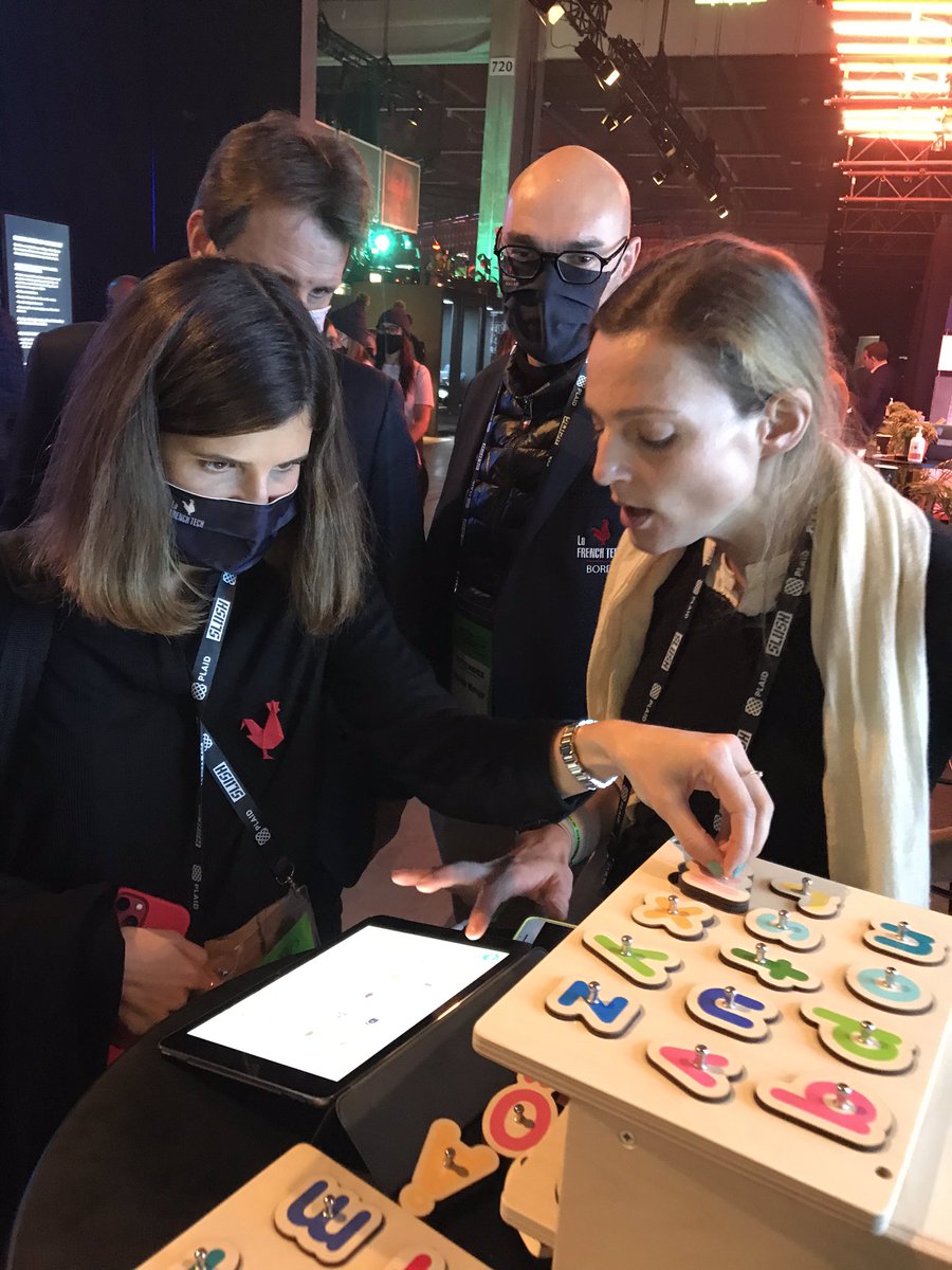 🔴 LIVE @SlushHQ 🔥 Thanks @ClaraChappaz take your time for famous #startups like @marbotic 📌 Marbotic: the ultimatum hands-on learning experience for pre-schoolers 👌 Transform your tablet into an engaging #education tool with educative wooden #toys @LaFrenchTech @cedric_o