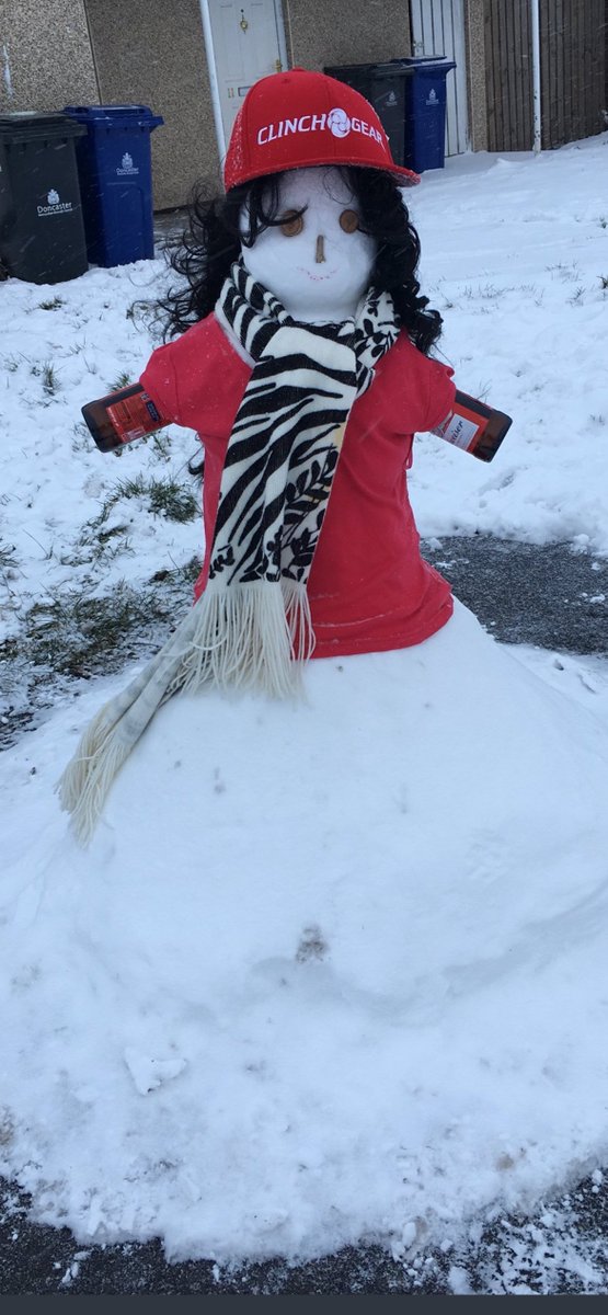 This week in Sheffield, someone made a Venus de Milo out of snow. 

Meanwhile, in Doncaster.