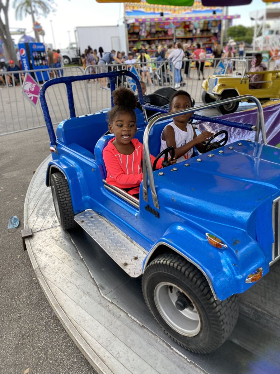 _MrQuise_'s tweet image. BEEP BEEP WHO GOT THE KEYS TO THE JEEP #VROOOOOM