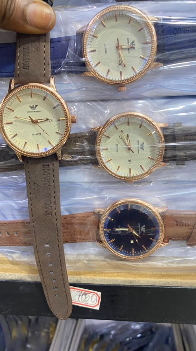 Brother_Busines's tweet photo. 🚨Jeu Concours🚨
Tente de remporter la montre de ton choix 
Pour participer c’est simple :
•Fav et retweet ce tweet

Fin du jeu Dimanche 21h
(Chaque week-end un cadeau 🎁)
Bonne chance !!! https://t.co/lzdD3Aoq0y