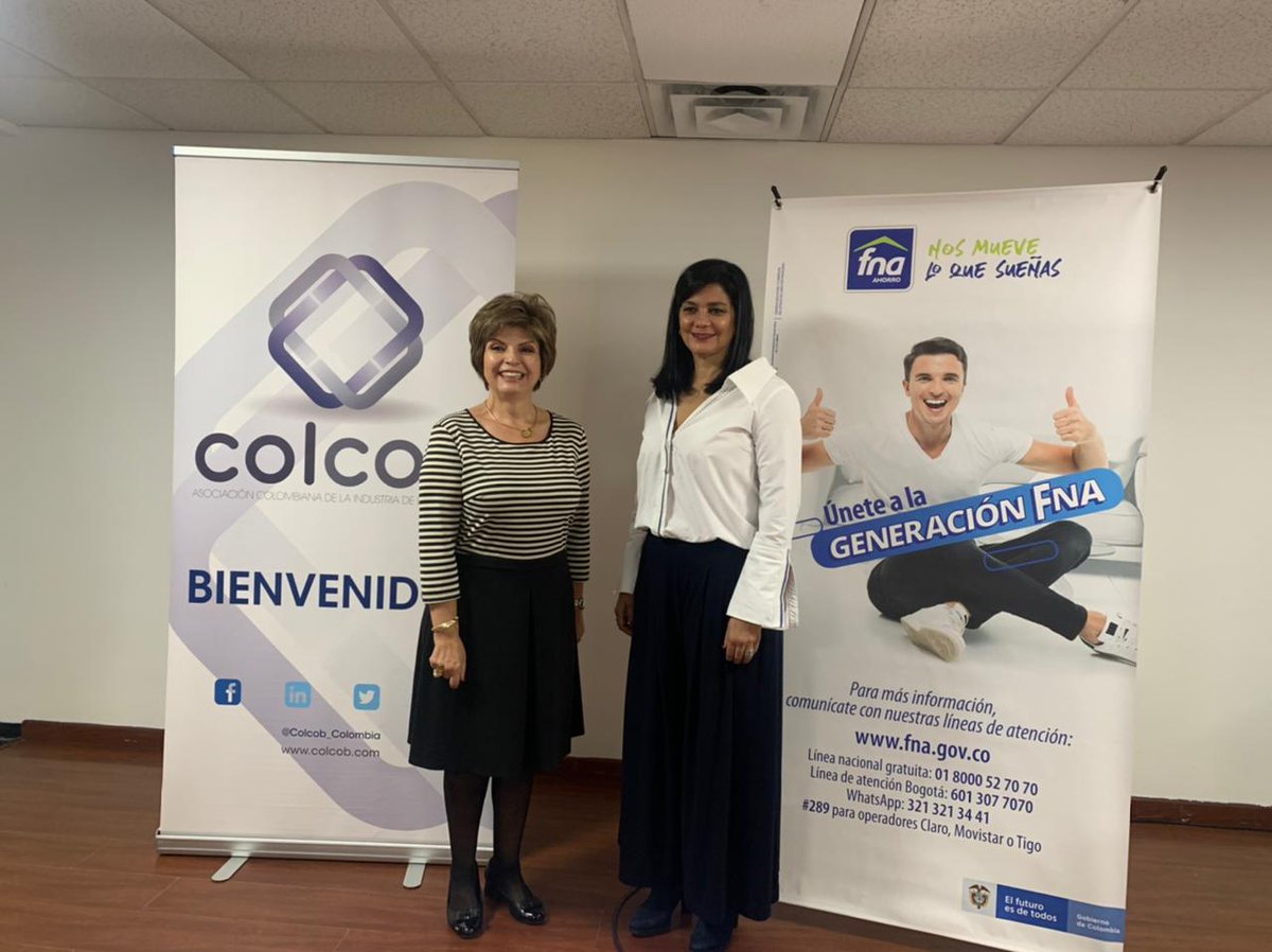 Colcob_Colombia's tweet photo. #AEstaHora #MariaCristina  Presidenta del @FNAahorro y @gloriaUruena en la Mesa de Talento Humano #COLCOB hablando de bienestar para llegar con un sueño de vida a los más de 75mil trabajadores representados  por los líderes de #TH de las organizaciones asociadas a Colcob. https://t.co/XMjnFWhZzt