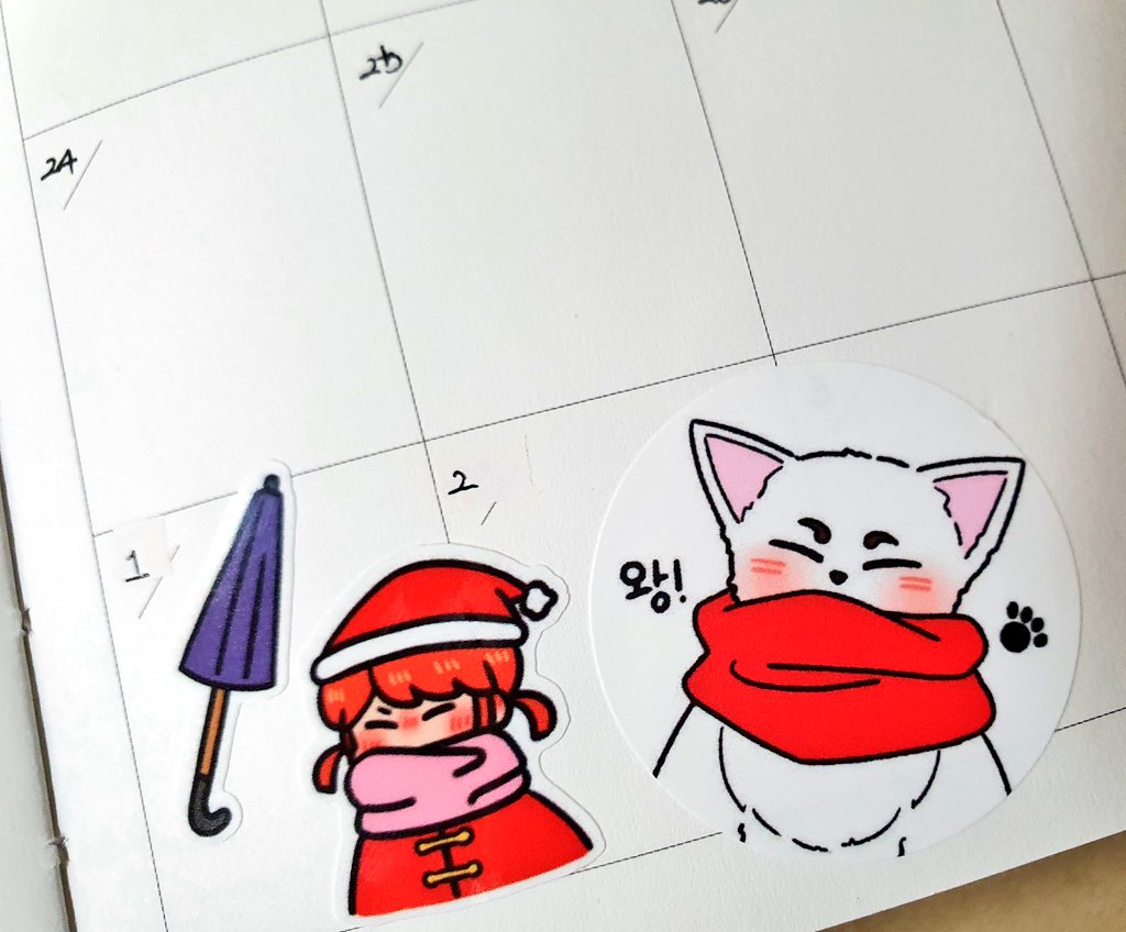 bori_in_silver's tweet photo. 웩님(@wek_98 ) 뽀쟉 스티커 받았습니다☺ 추운 밤에 터덜터덜 오다가 우편함에 꽂혀있는 선물같은 스티커를 발견했습니다😌❤ 진��� 디테일 하나하나 왕 귀엽고,,, 엘리자베스같은 왕뽀쟉이들도 넘 귀엽고,, 덤으로 주신 사다하루도 진짜 귀엽고,, 12월의 첫날 선물받은 기분입니다🥰 굿소비👍 https://t.co/grwTqqbL80