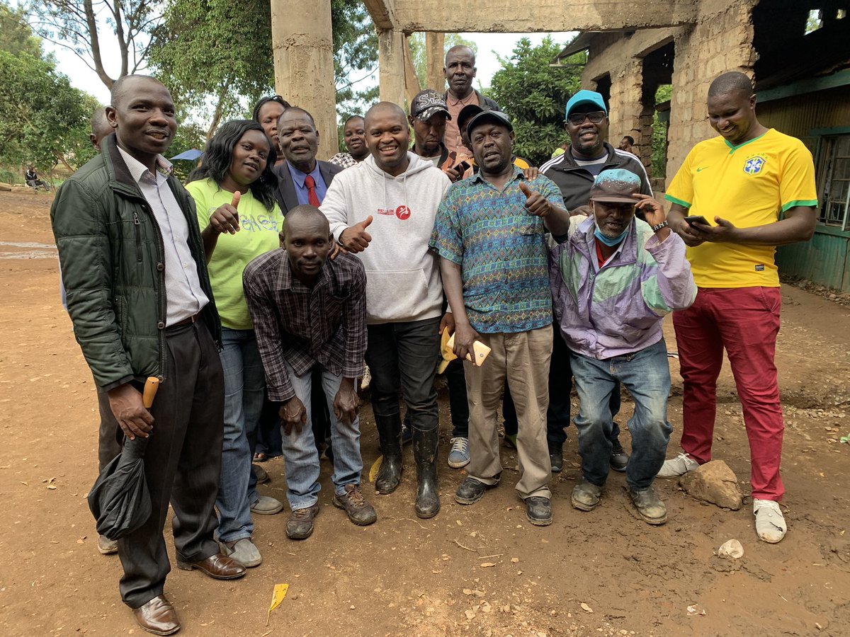 HLCompassionNPO's tweet photo. Great meeting with community leaders in #korogocho #kenya to advance #socialdevelopment initiatives. https://t.co/u1IIMhTET5