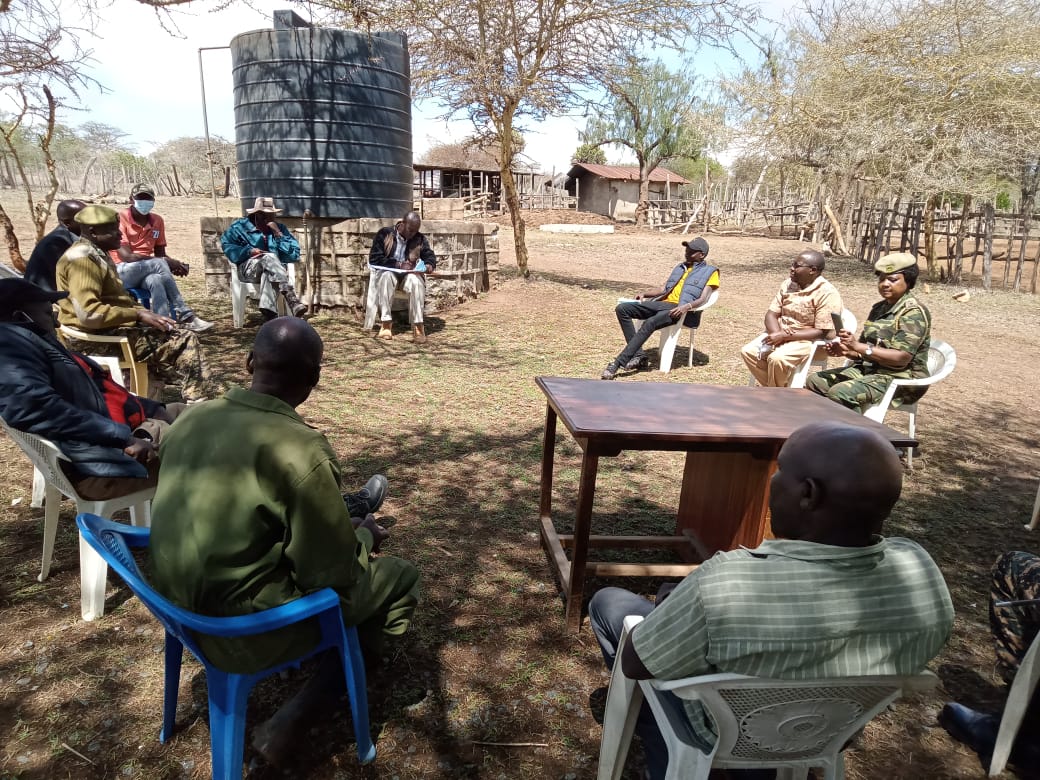 LaikipiaMENWAR's tweet image. Today, @Mwenr031 in patnership with @kwskenya held a meeting at Doldol town and there after inspected the progress of the electric fence installation around Doldol Town. The fence will alleviate Human-Wildlife conflict in the area.