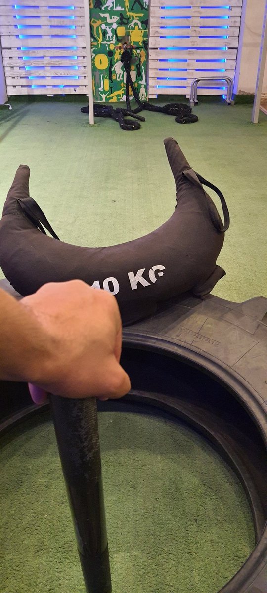 Tehseenbajwa924's tweet photo. Day 3 of the long, boring and tiring journey. I have been doing intermittent fasting for 3 days and hitting gym in evening.
Target : To reduce 12 Kgs
Expected time : 3 months
Let's do it again. Bht ho gaya.
#TeamExercise https://t.co/67WlaP11ry