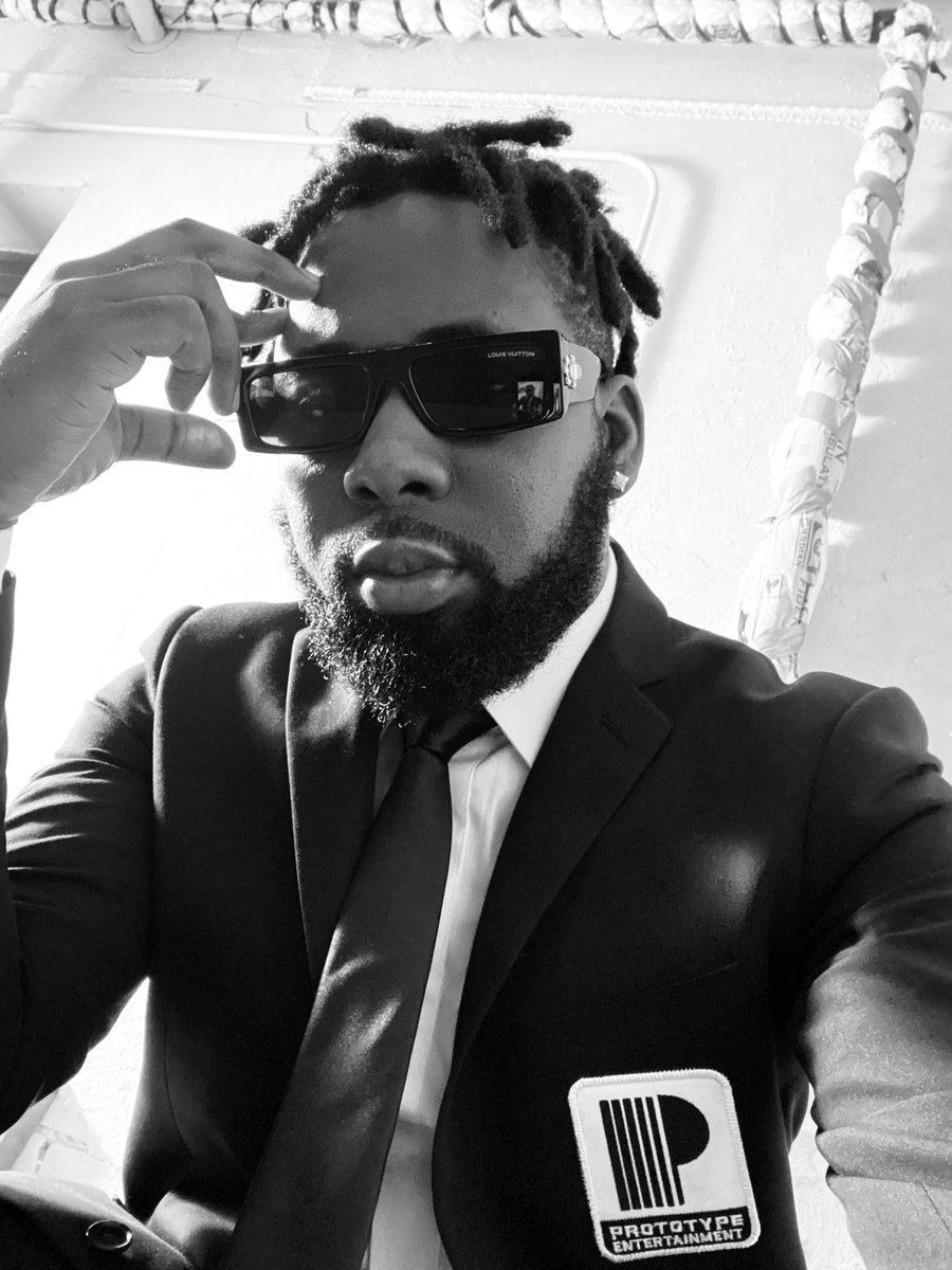 PrototypEnt's tweet image. 🔥🔥🔥 @cliowen is taking PROTOTYPE ENTERTAINMENT to the next level 🤵🏾‍♂️💰🥶👌🏾🔑 @PrototypEnt