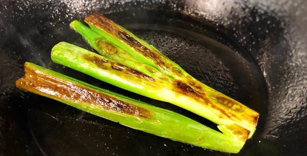 ラーメン屋さんが教えてほしがるレシピの「味玉」！！長ネギの風味が重要ポイント！