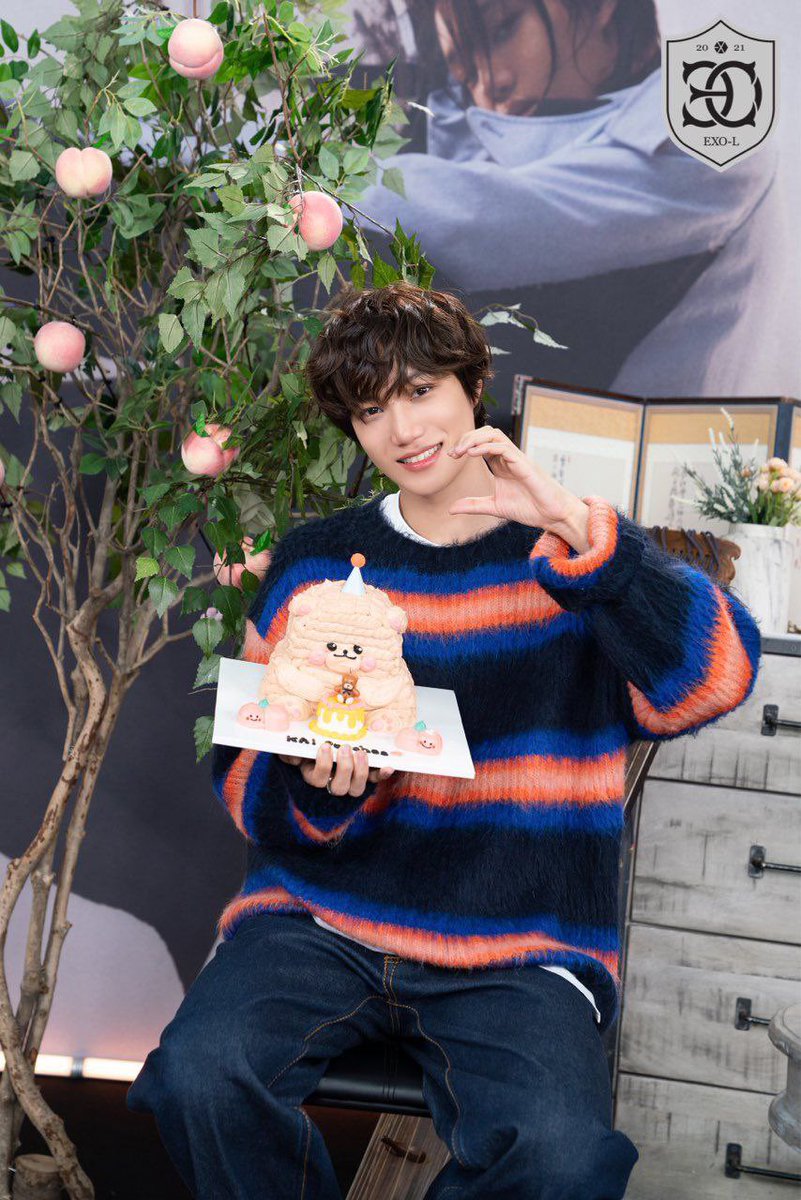 Exo_Panama's tweet photo. 301121 Lysn EXO-L Update con KAI
"Melocotones dulces de KAI 🍑
EXO-L por favor cuídame bien〰❤️ "
#peachesMV #KAI #KAI_Peaches https://t.co/x01qgXkK6C