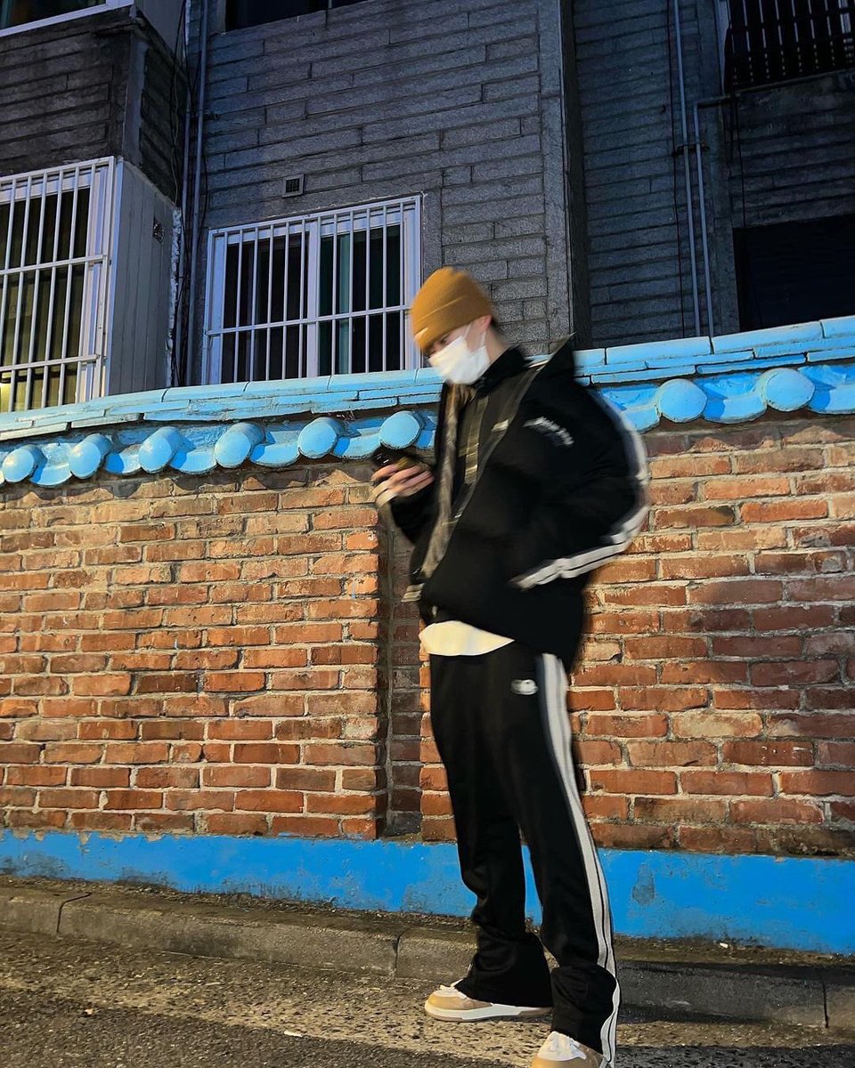 ho5hi_stagram's tweet photo. https://t.co/aSqpjIJSwV https://t.co/j188RFABI7
