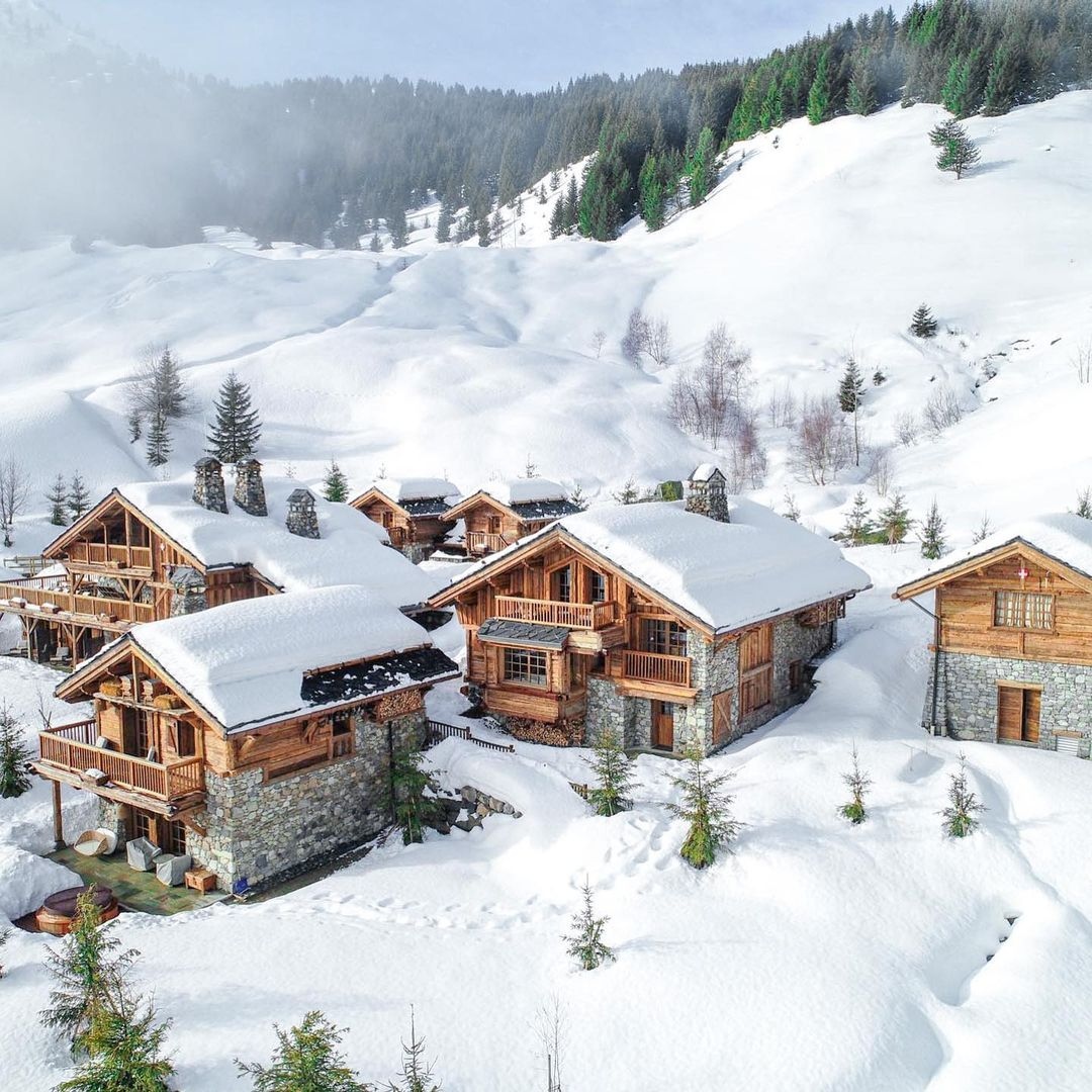 Westay's tweet photo. As one of the few Palace hotels in the mountains, every year Les Airelles offers its guests more and more exciting experiences.

#Airelles #LesAirelles #courchevel #lhwtraveler #luxurylifestyle #luxurytravel #westay #timetotravel #ski #honeymoondestination https://t.co/cxakjX1oez