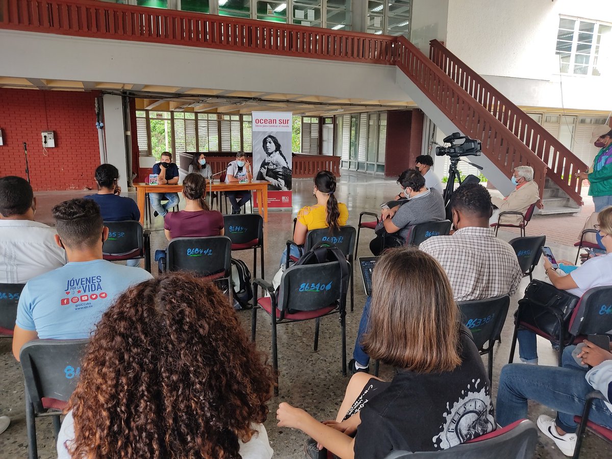 CivilCujae's tweet photo. Se expone en el #AlmaCujae por la editorial Ocean Sur el libro "Tángana en el Trillo" a un año de su redacción, rememorando aquel día histórico para la juventud y la Revolución.
#CubaVive https://t.co/KgOtH5Gnys