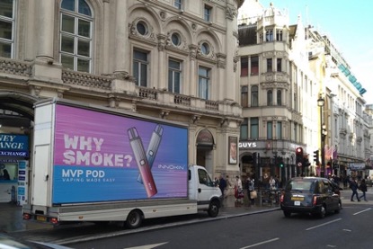 London, UK - Innokin presents its 'Why Smoke?' campaign in London, featuring branded buses, vans, and projection displays on buildings throughout the city.

planetofthevapes.co.uk/news/product/2… @Innokintech #vape #vapingnews #vapeaware #smokefree #QuitSmoking