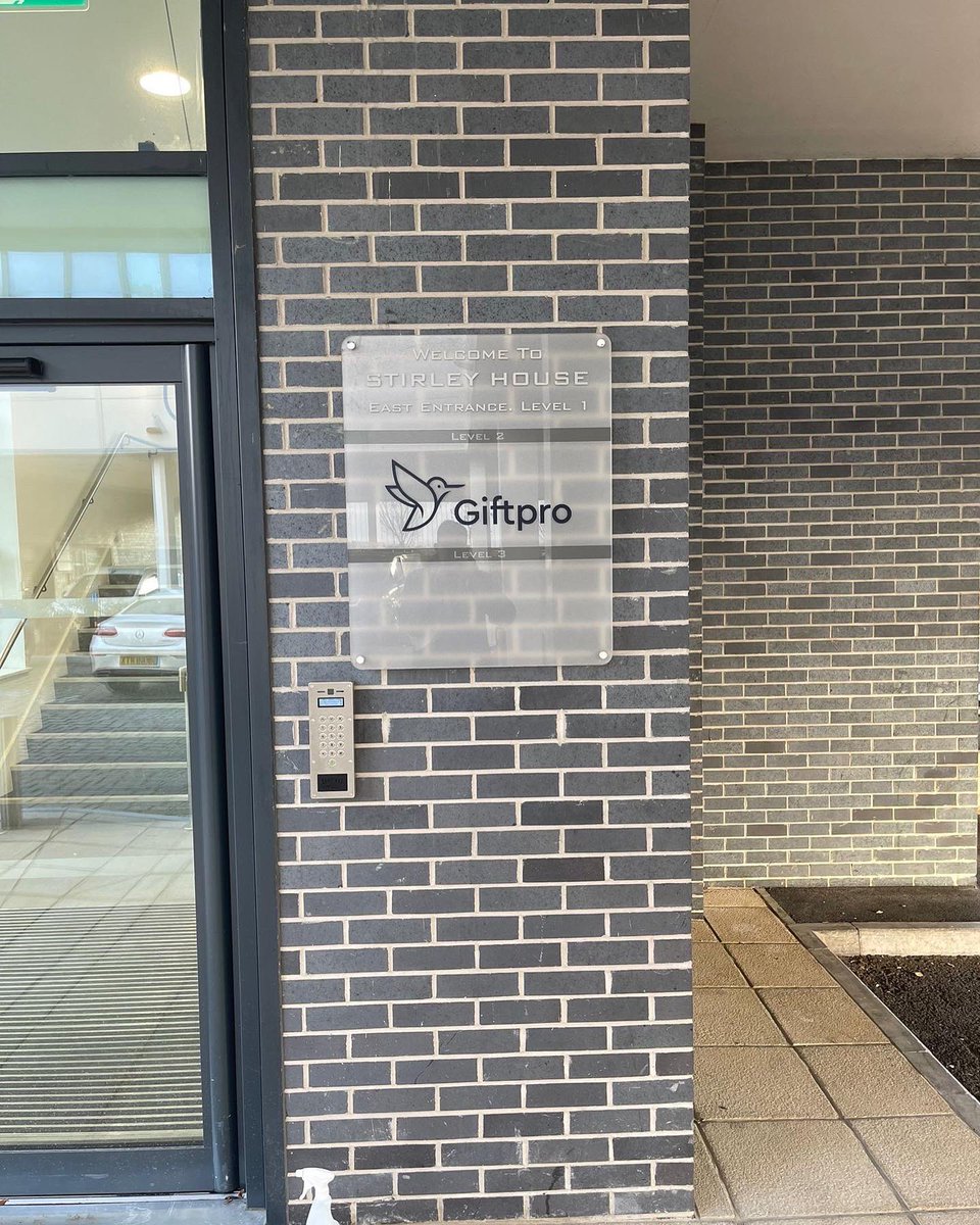 Sign_IT_UK's tweet image. Some signs done for the lovely people @GiftProUK for their office space

#signmaker #signmakers #outdoorsigns #newforestbusiness #signdesign #signshop #businesssigns #southamptonbusiness #lymingtonbusiness #signwriter #signmaking #signsofinstagram #ledlights #ledsign #hampshire