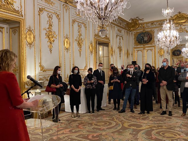 AmyBakerCAN's tweet photo. Welcome to the 🇨🇦 producers and museums joining the 1st edition of #Numixlab to enhance collaborations with their francophone counterparts. Our @tcs_sdc team at the @canembfrance is here to help you develop your business in France. https://t.co/hglxRyLAK8