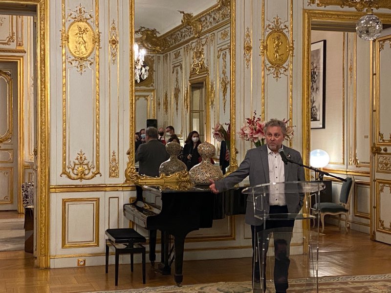AmyBakerCAN's tweet photo. Welcome to the 🇨🇦 producers and museums joining the 1st edition of #Numixlab to enhance collaborations with their francophone counterparts. Our @tcs_sdc team at the @canembfrance is here to help you develop your business in France. https://t.co/hglxRyLAK8