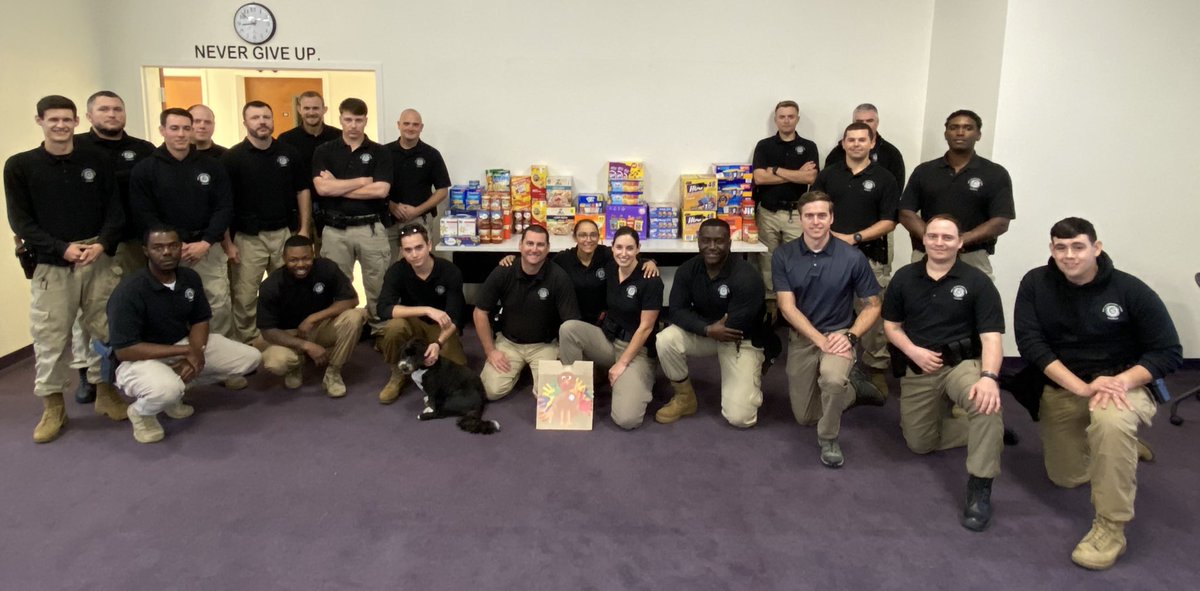 AlyssaLangBLET's tweet photo. The generosity of these men and women on #GivingTuesday speaks volumes on who they will be as community servants 💙 #blet #motherofmany @CCCC28546 https://t.co/ODQUCyEQjx