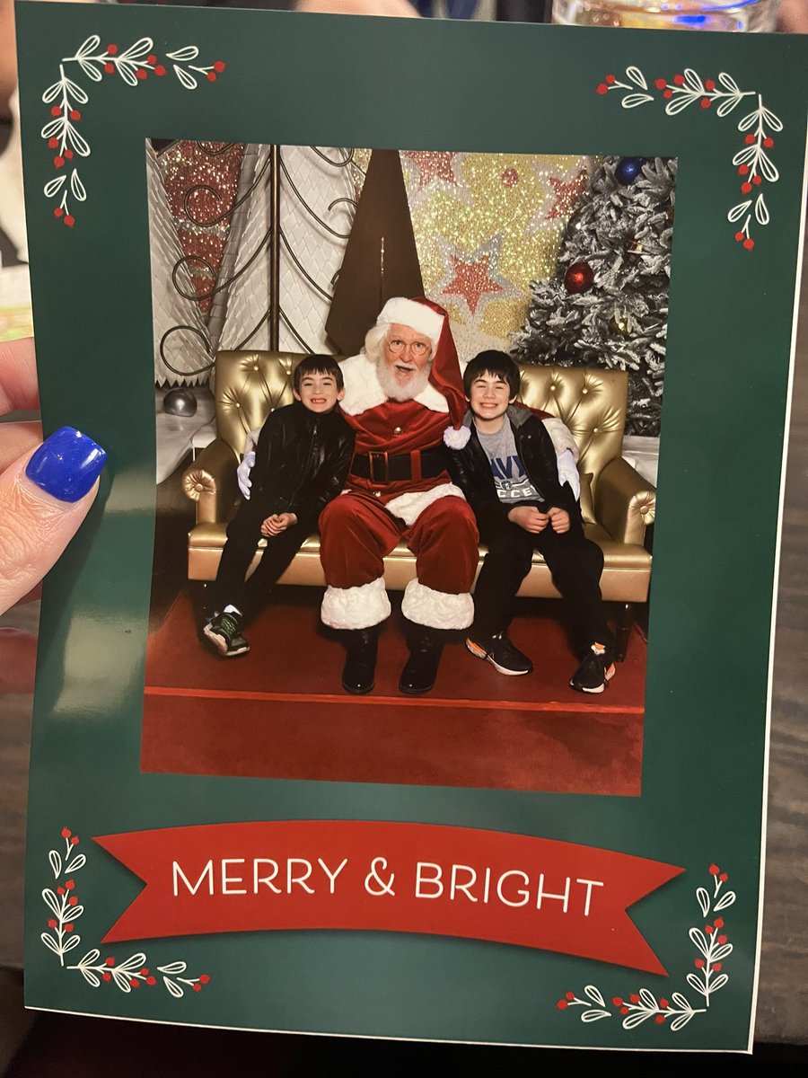 TayGoodman's tweet photo. Here’s a start: My little cousins got to meet Santa this weekend <3 https://t.co/tR6anKYlHS