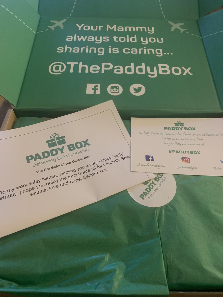 nicky_the_lady's tweet photo. Feeling super spoiled with this amazing prezzie from home @The_PaddyBox #PaddyBox 🇮🇪 https://t.co/NaZivvWpFi