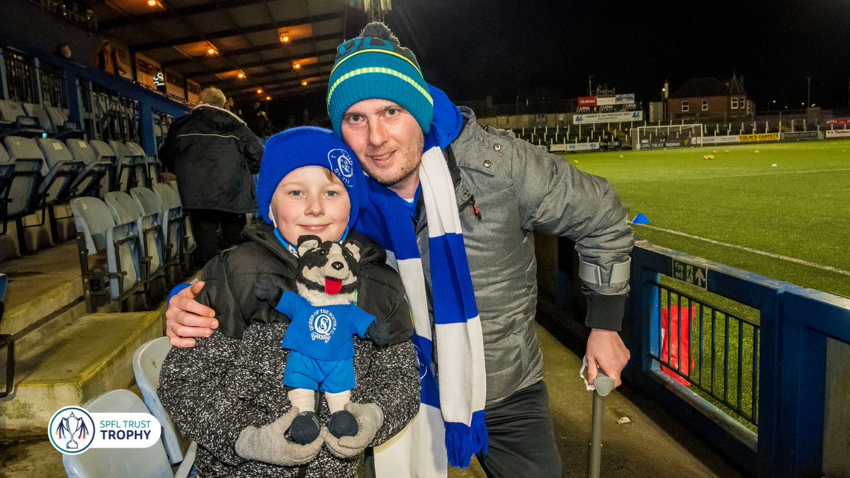 SPFLTrust's tweet photo. Fans wrapped up warm ready for kick off at @OfficialQosFC who are set to face @Morton_FC for the last game of the #SPFLTrustTrophy quarters! ⚽️ https://t.co/nFt39AbwQg
