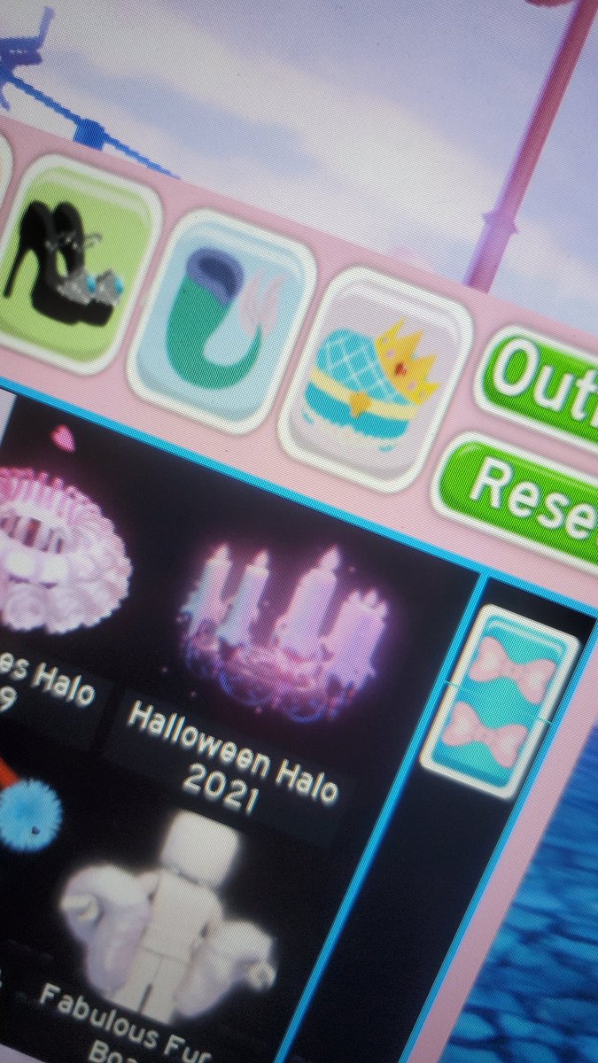 hauntcoutures's tweet photo. Currently sad that i lost my halloween halo 2021 dupe. https://t.co/GON2MOi9xG