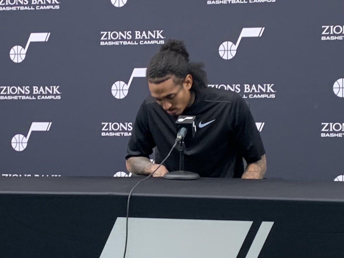 tribjazz's tweet photo. Jordan Clarkson rocking a new hairdo today https://t.co/SbY0SLfyce