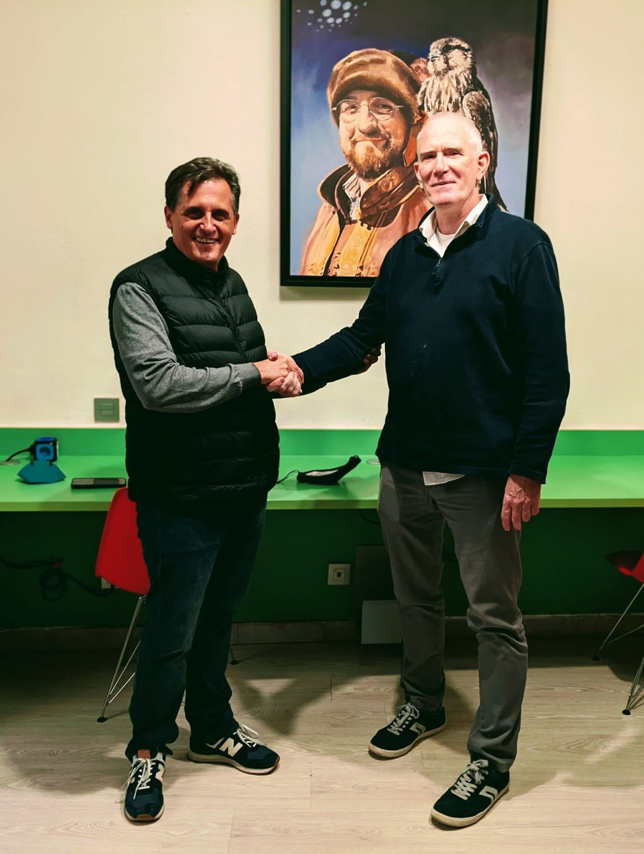 #CNFT platform @cNFThubs will create social projects worldwide with its revenues.

Today agreed to collaborate with project @Niceperplanet of the inimitable viegenius <a href="/jimmypons/">🌱 Jimmy Pons</a> , under the watchful eye of #Cardano CEO <a href="/IOHK_Charles/">Charles Hoskinson</a>