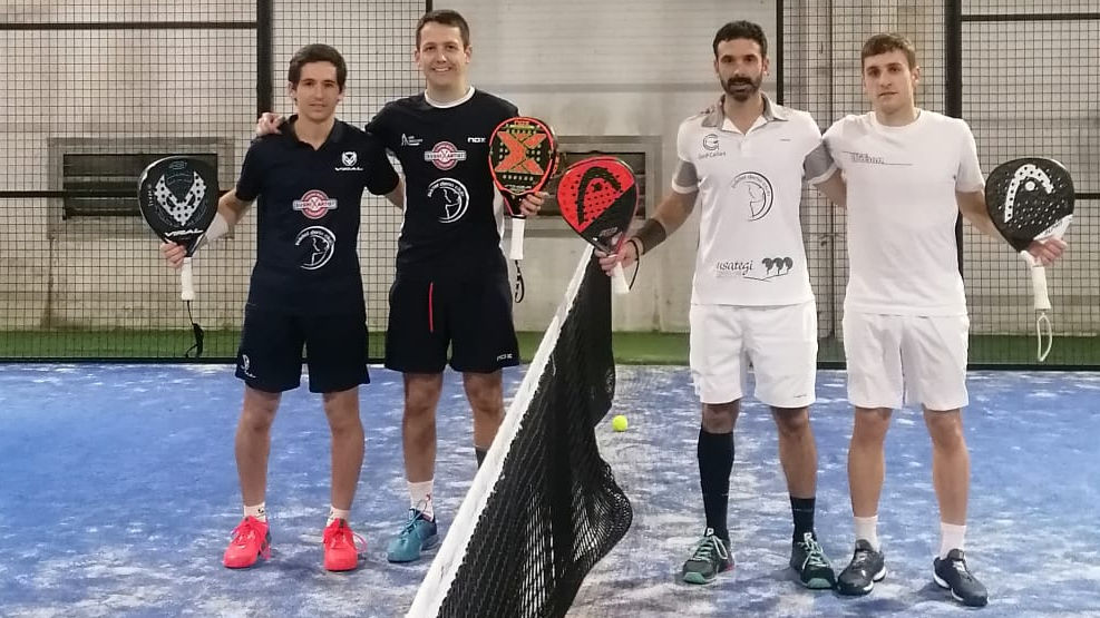 padelderioclub's tweet photo. 🚹Los jugadoras #padelderioclub @jaimebergareche &amp; @Gon_Franco 🏆🏆 y @joseba_diego🥈 campeones y subcampeón, respectivamente, de Primera masculina  de la 3ª prueba del Grand Slam Bizkaia jugada en Amorebieta-Etxano. 

¡Felicidades!👏👏👏 https://t.co/20Jp3N0Ptw