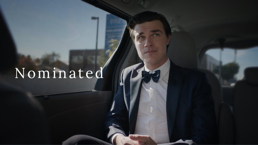 A year ago around this time, we got to witness <a href="/FinnWittrock/">Finn Wittrock</a> go on one wild Lyft ride in the short film “Nominated”. This humorous, warm-hearted movie, directed by <a href="/LetsBeJohnest/">John de Menil</a>, is definitely worth the watch:

google.com/amp/nobudge.co…