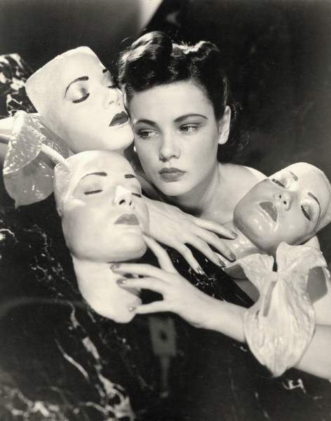 enigmister's tweet photo. Gene Tierney, 1940 - Horst P. Horst

#fotografia #fotovintage #biancoenero #horstphorst #donneinarte #genetierney https://t.co/YN0EKbgIbn