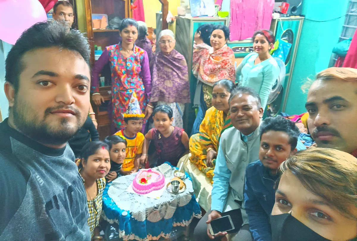 BuddhadebPaul07's tweet photo. Congratulations on scoring Your 6th goal in life, You have many more to go.
Happy birthday my brother #Ritom 😍
#familytime 😍 https://t.co/ZdpcDC2GFH
