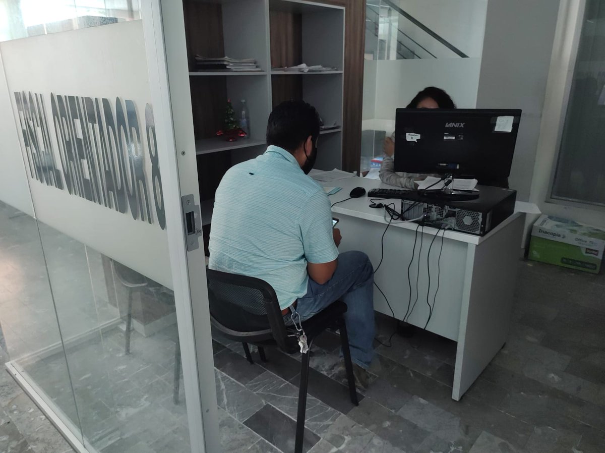 PeimbertArturo's tweet photo. Con el compromiso del personal del Centro de Orientación, Denuncia y Determinación Inmediata #CODDI estamos logrando la transformación de la @Fiscalia_GobOax. Juntos lograremos #JusticiaParaTodos. https://t.co/5IK86wIeri
