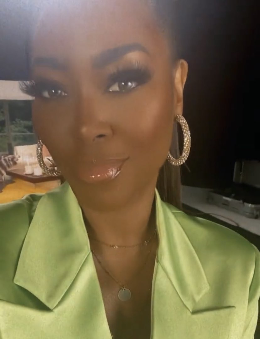 BravoTVRHOA's tweet photo. Confessionals have BEGUN! 🤩 #RHOA https://t.co/Dr2seWFGg7
